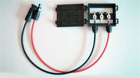 solar panel junction box connection